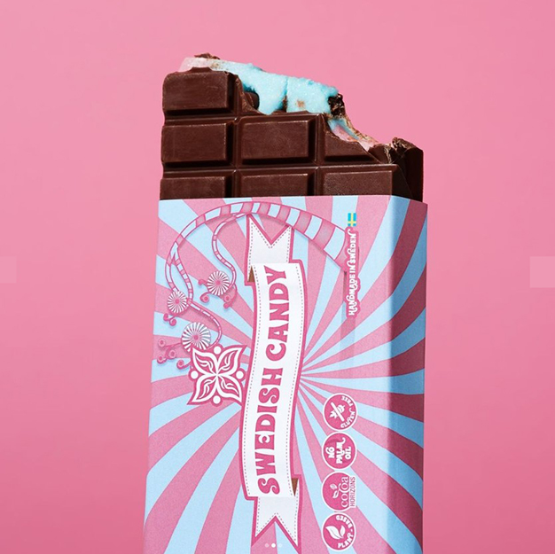 Vegan Delights Swedish Candy vegan chocoaldetablet gevuld met Swedish Bubs 200gr