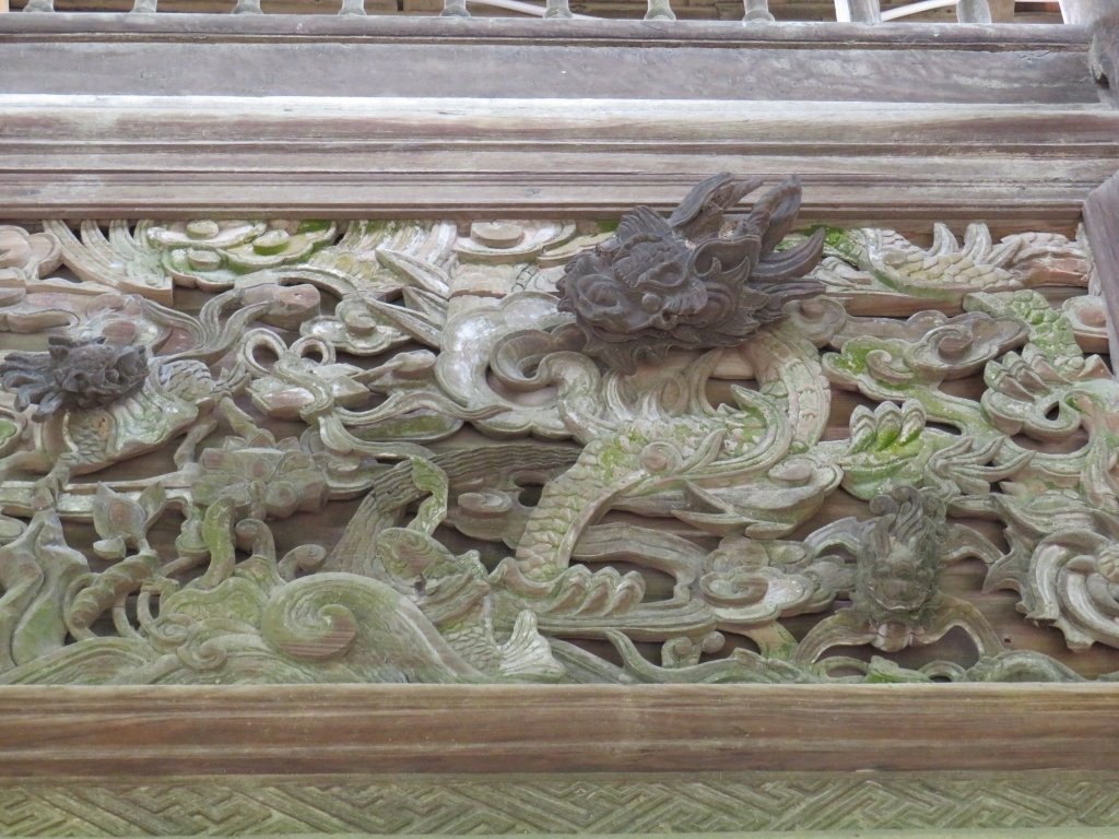 Khắc gỗ