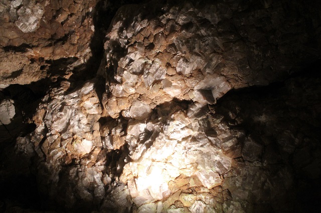 Longhorn Cavern - blink blink - Burnet, TX - Two Worlds Treasures