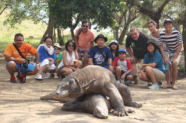 Island Hopping Flores, Indonesia - Day 1 - Rinca Island with Komodo dragons - Two Worlds Treasures