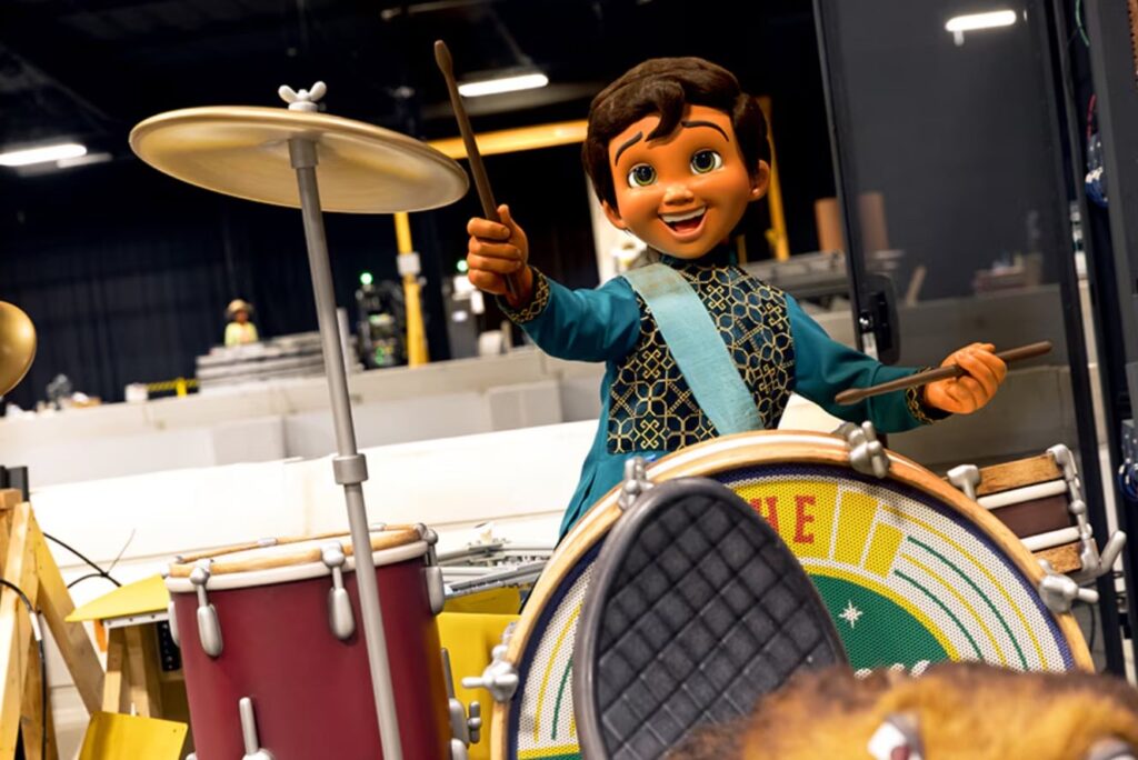 How Disney Brings the Audio-Animatronics Characters to Life! 8 Audio-Animatronics Characters