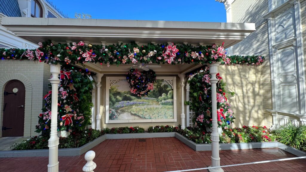 Where to Catch a Glimpse of Santa Claus at Walt Disney World in 2024 2 Santa Claus