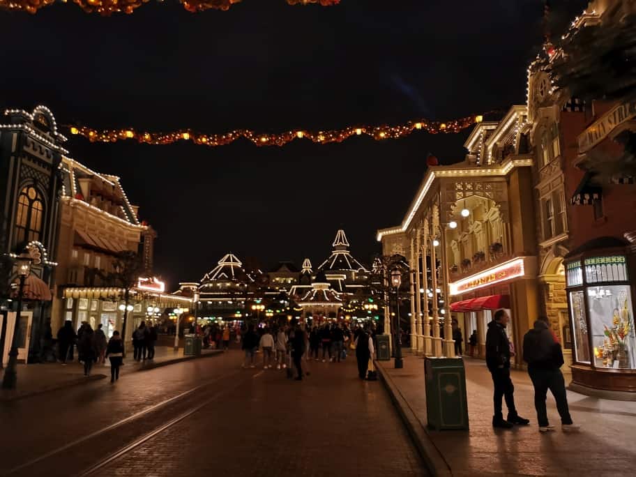 Nachts im Disneyland