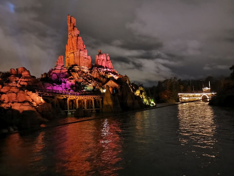 Nachts im Disneyland