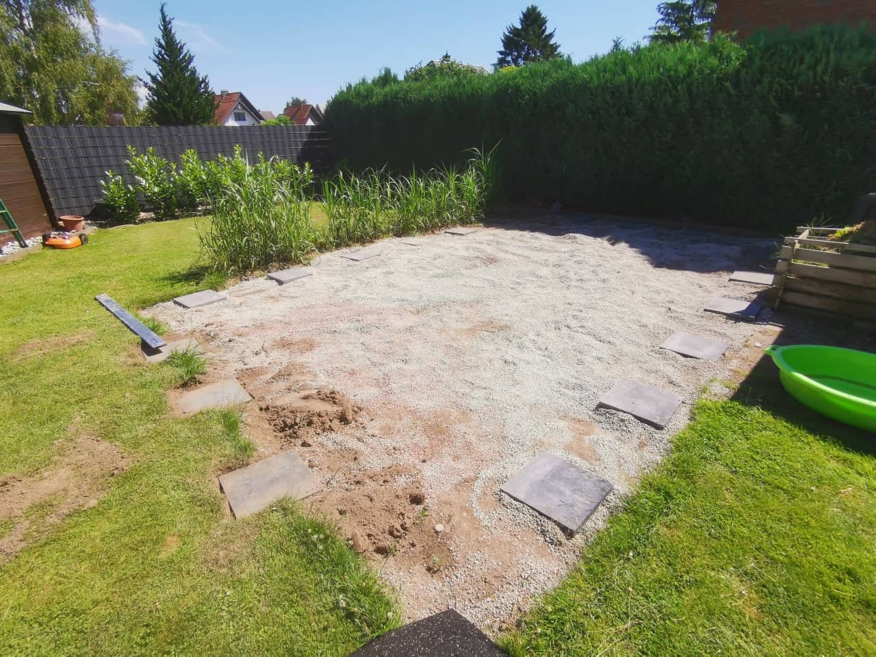 Pool Untergrund vorbereiten