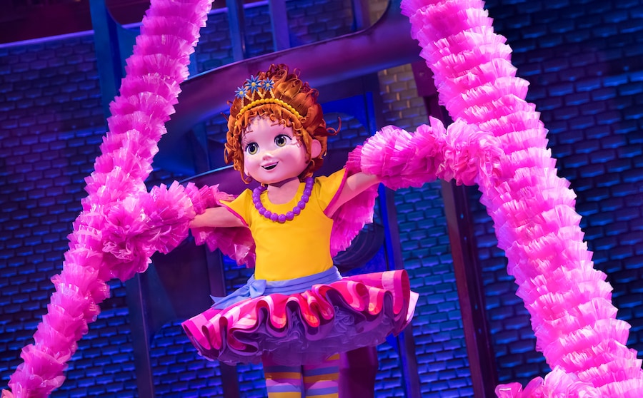 Disneyland Paris shows not to miss 12