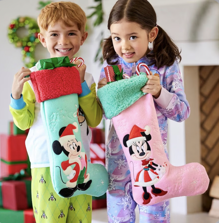 Magical Disney Holiday Decor You Need For Your Home! 5 Disney Holiday Decor