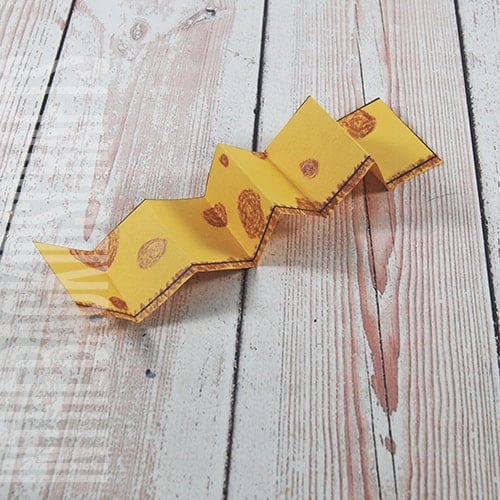 cute giraffe craft step 4