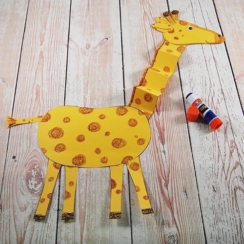 Cute giraffe craft for kids step 5