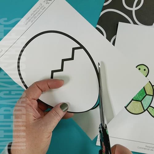 baby sea turtle craft step 2 cutting out the egg 