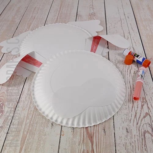 PAPER PLATE BUNNY CRAFT STEP 4