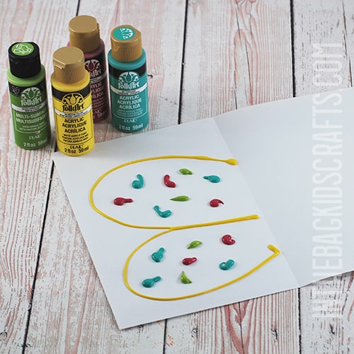 BUTTERFLY CRAFT FOR KIDS STEP 1