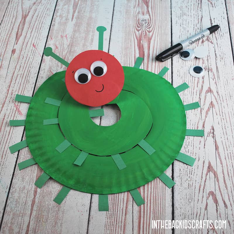 CATERPILLAR PAPER CRAFT STEP 6