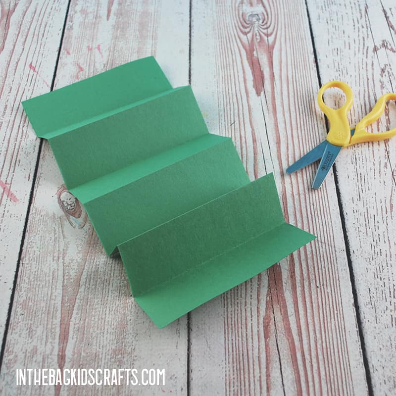 CROCODILE CRAFT STEP 1