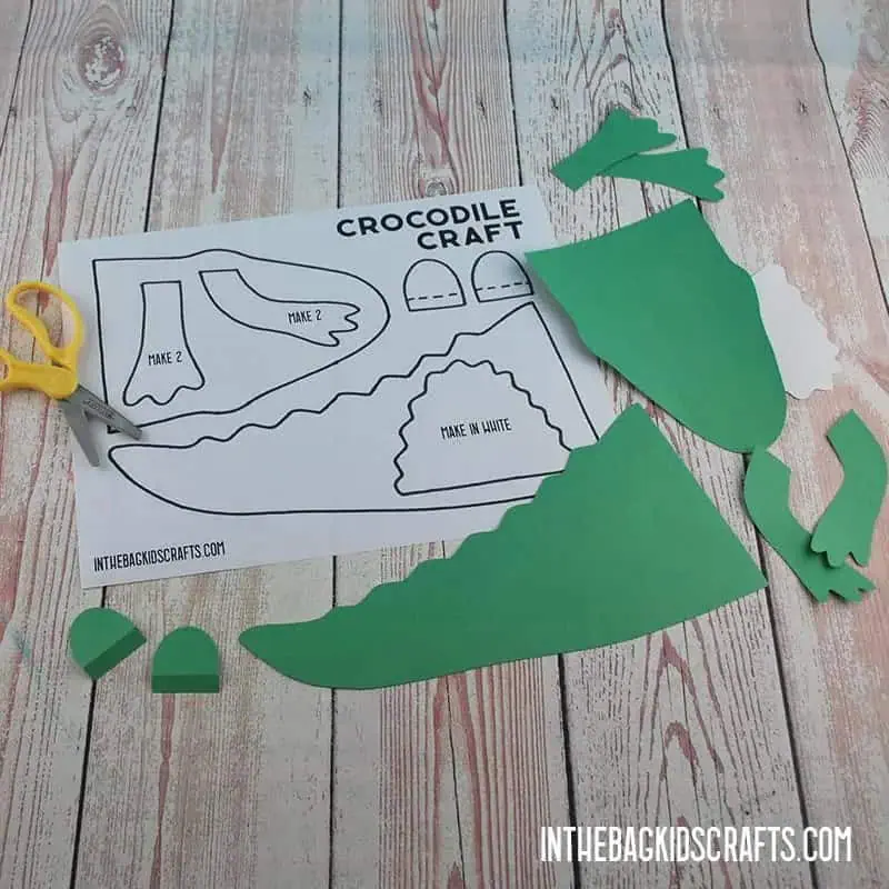 CROCODILE CRAFT STEP 2