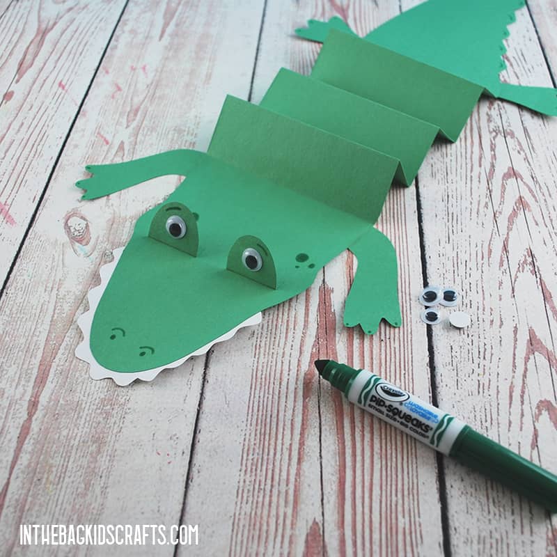 PAPER CROCODILE CRAFT STEP 4