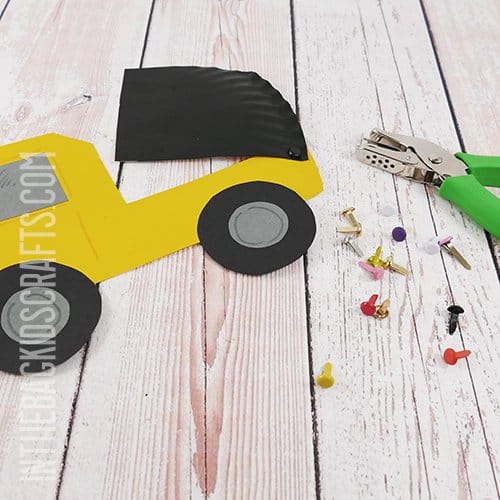 PAPER PLATE DUMP TRUCK CRAFT FOR KIDS STEP 5 ATTACH THE BACK OF THE TRUCK