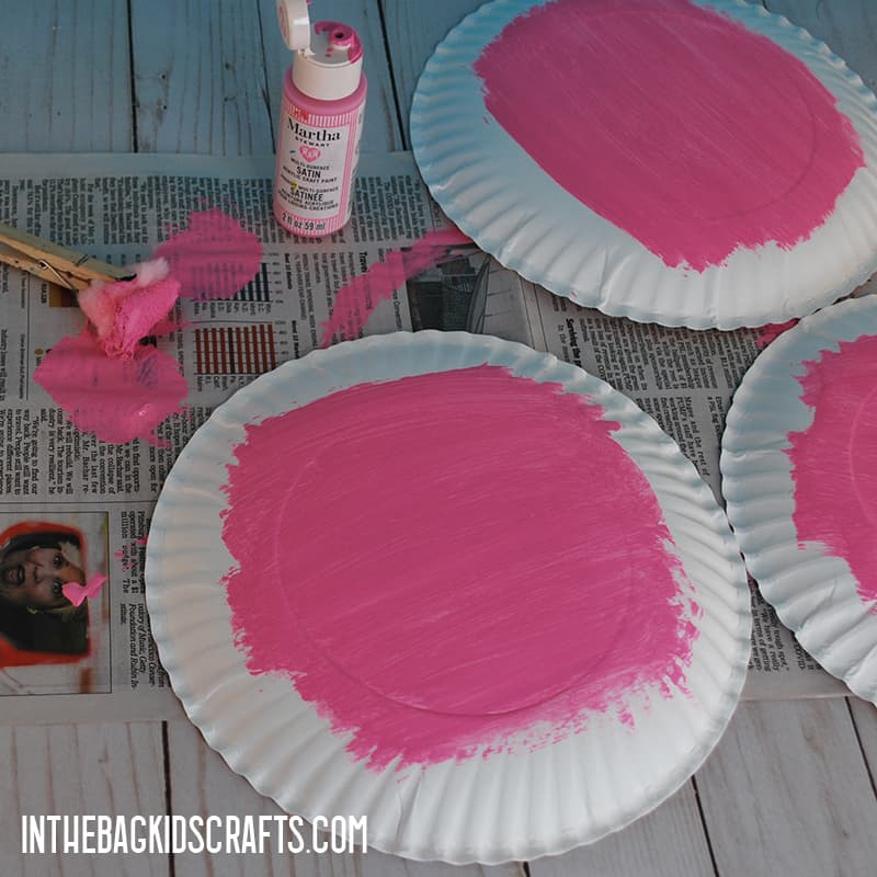 FLAMINGO PAPER PLATE CRAFT STEP 4