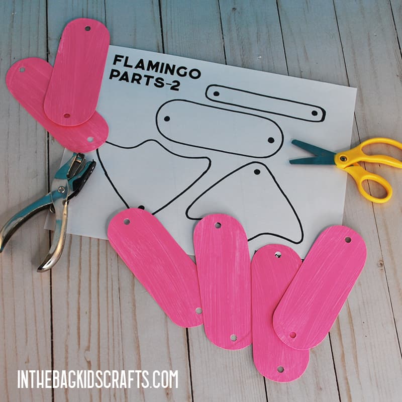 FLAMINGO PAPER PLATE CRAFT STEP 7