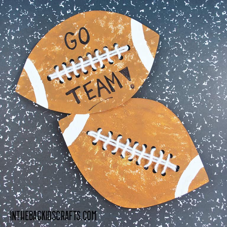 PAPER PLATE FOOTBALL CRAFT