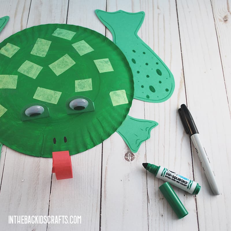 PAPER PLATE FROG CRAFT STEP 7