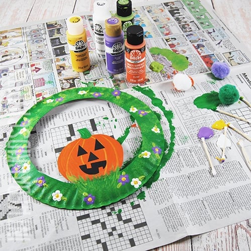DIY HALLOWEEN DECORATIONS FOR KIDS STEP 2