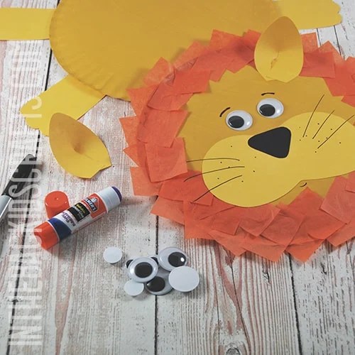 PAPER PLATE LION CRAFT STEP 6