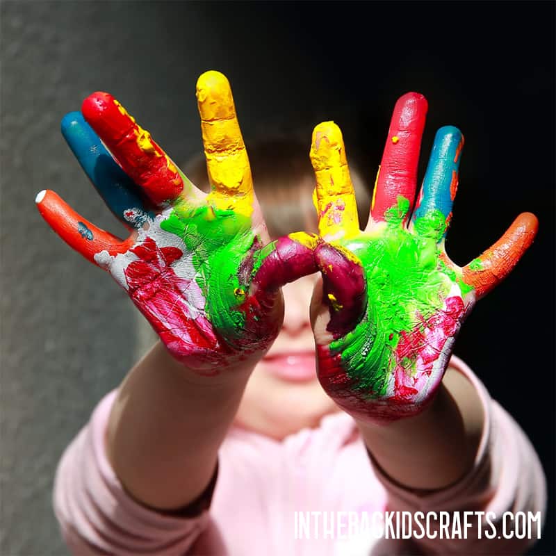 WHAT ARE FINE MOTOR SKILLS 