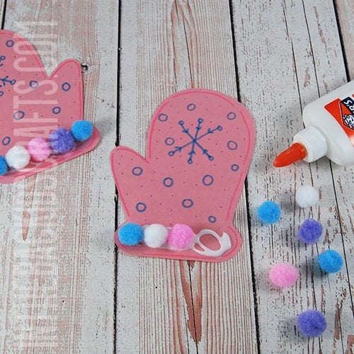 paper mitten craft step 3