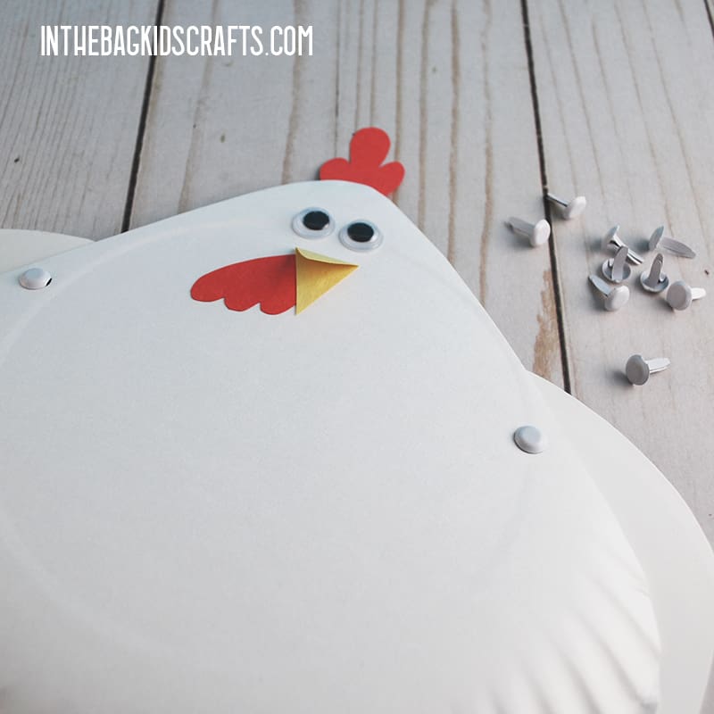 PAPER PLATE CHICKEN CRAFT STEP 3
