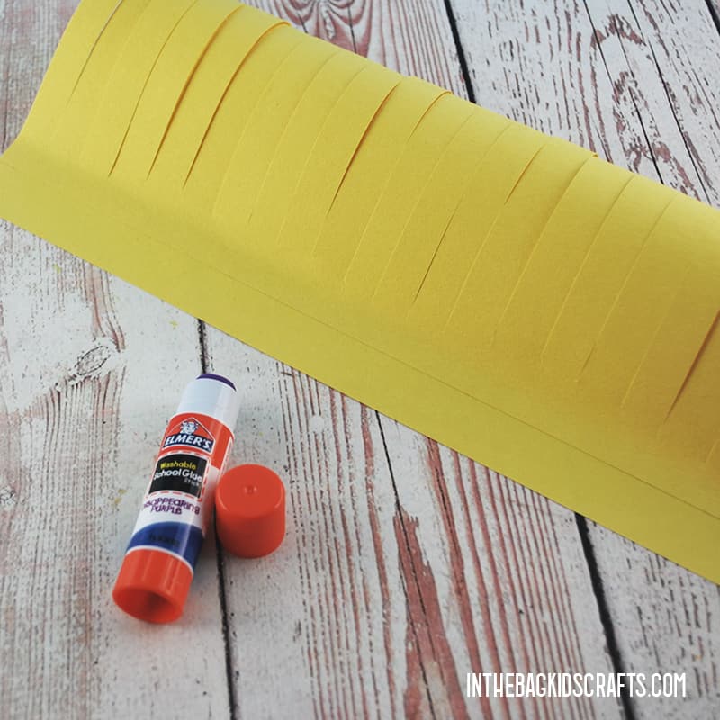 VERY EASY PAPER FLOWERS STEP 2