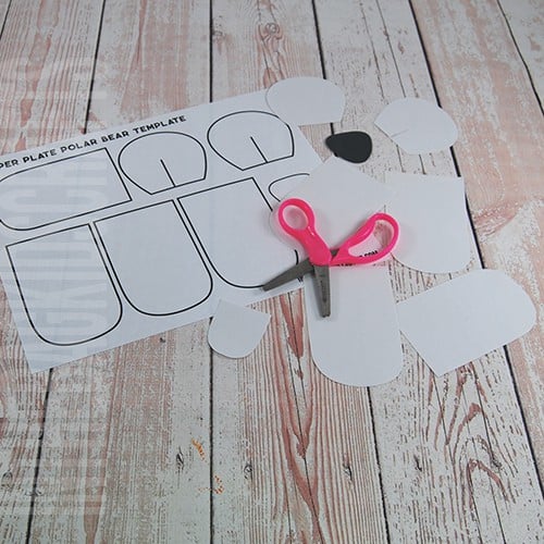 paper plate polar bear craft step 3