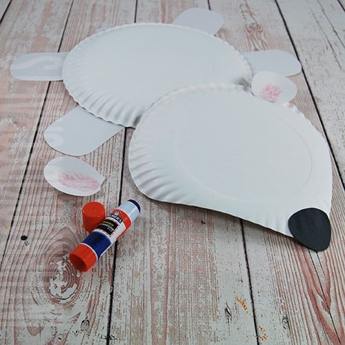easy paper plate polar bear craft for kids step 5