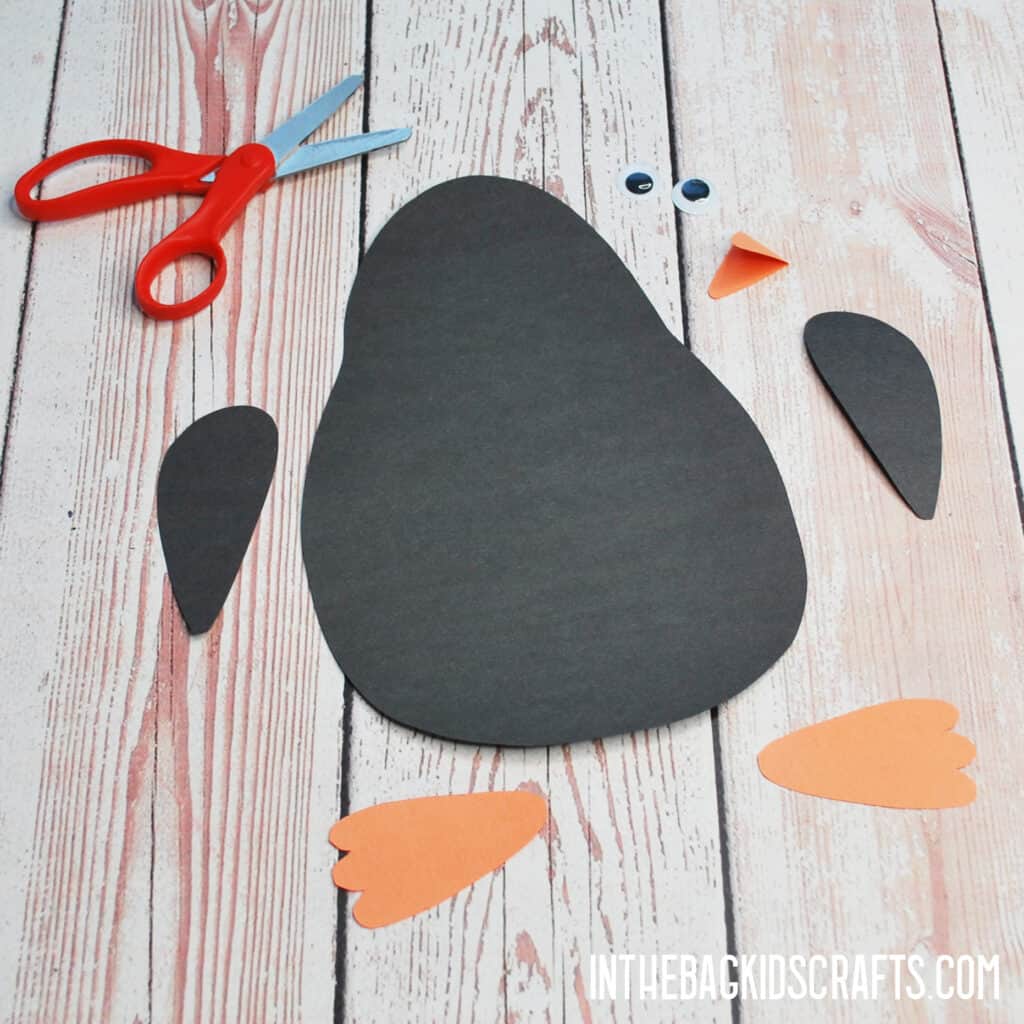 PENGUIN CRAFT FOR KIDS STEP 2