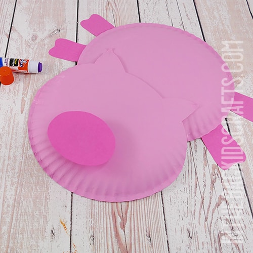 PAPER PLATE PIG CRAFT STEP 5