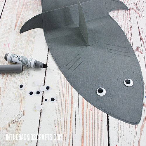 PAPER SHARK CRAFT STEP 7