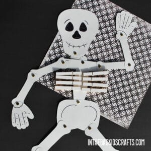 EASY SKELETON CRAFT FOR HALLOWEEN