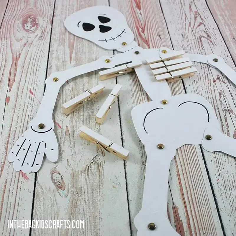 SKELETON PAPER CRAFT STEP 5