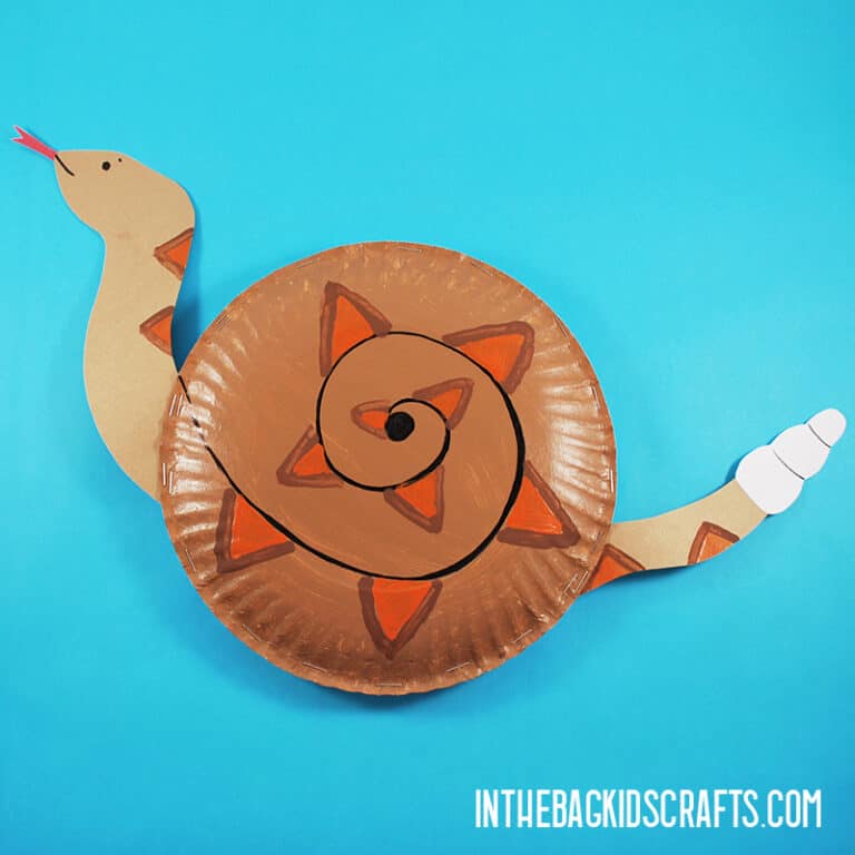 PAPER PLATE SNAKE CRAFT