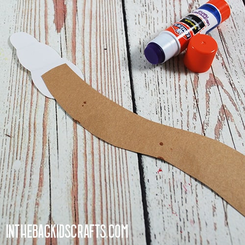 PAPER PLATE SNAKE CRAFT STEP 4