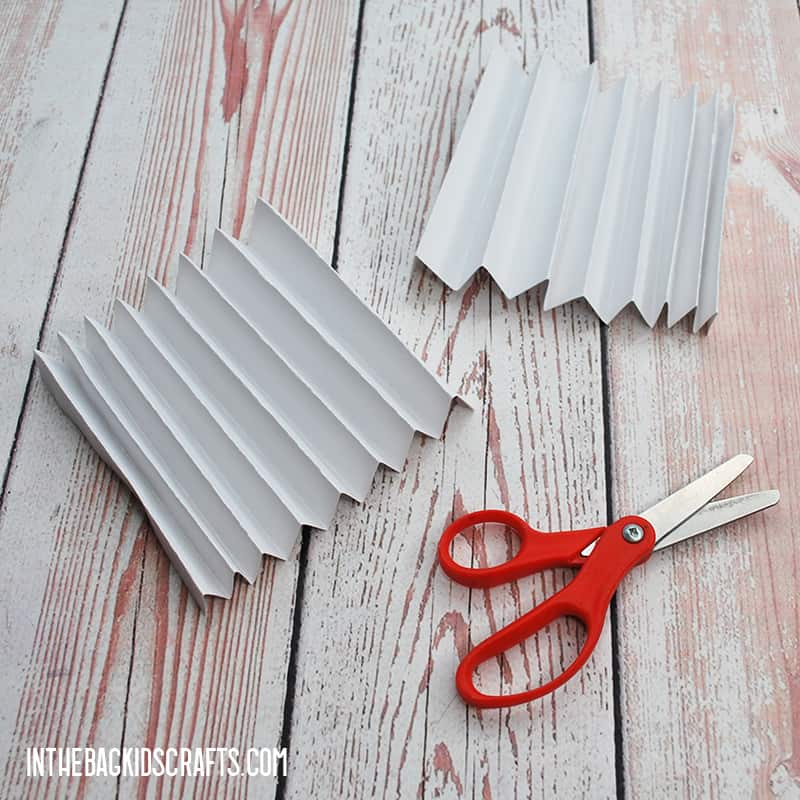 WINTER PAPER CRAFT SNOWFLAKE MOBILE STEP 2A