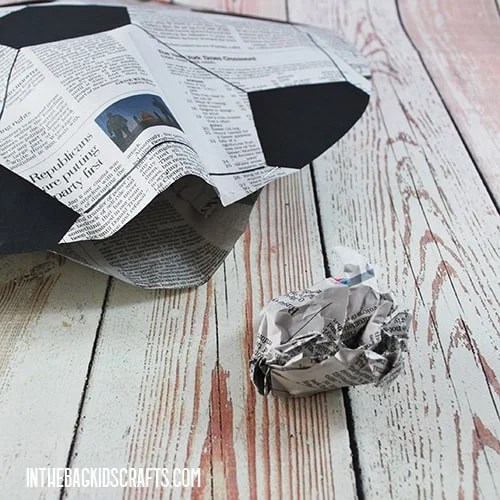 SOCCER BALL CRAFT STEP 6