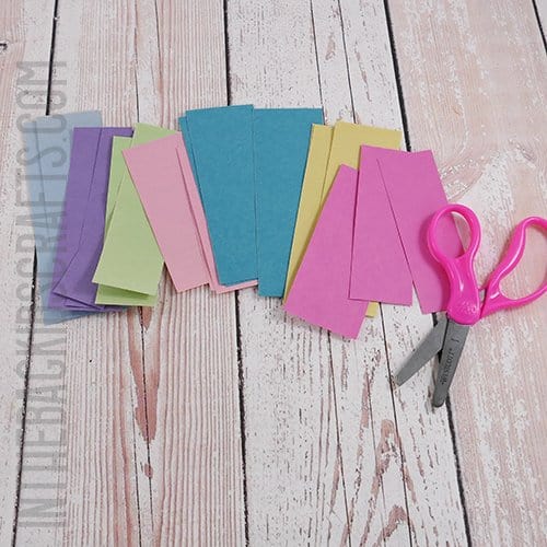 UNICORN NEWSPAPER CRAFT STEP 4