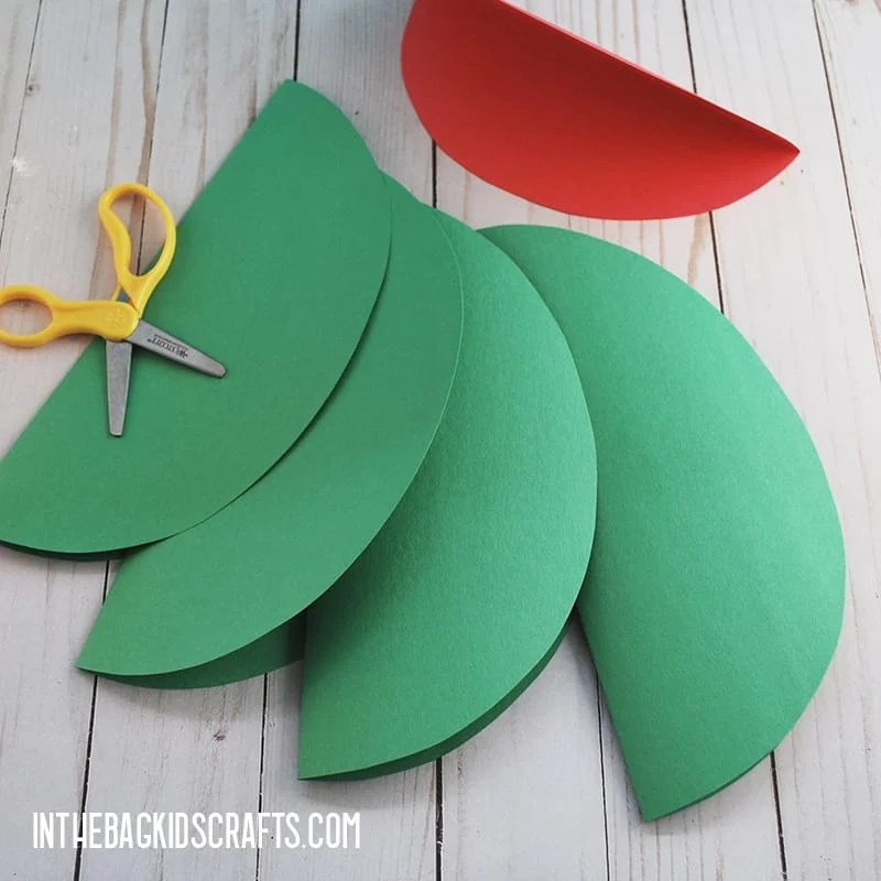 PAPER WATERMELON CRAFT STEP 1