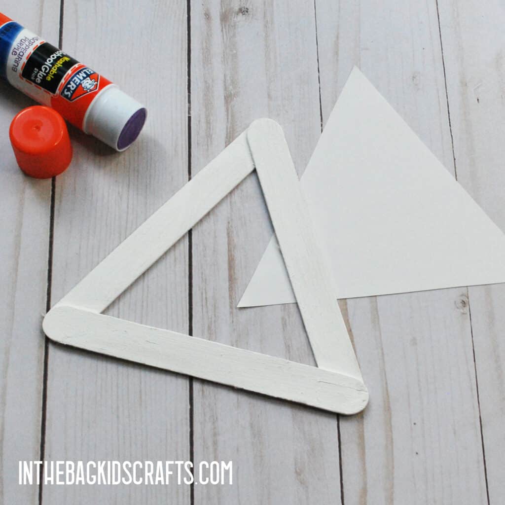 MAKE A WHITE TRIANGLE 