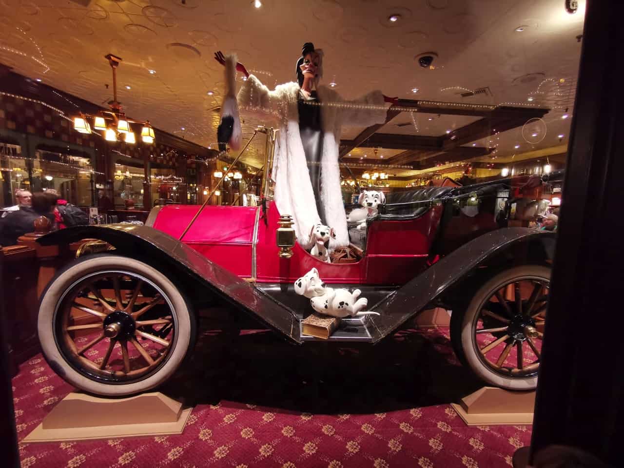 Nachts im Disneyland