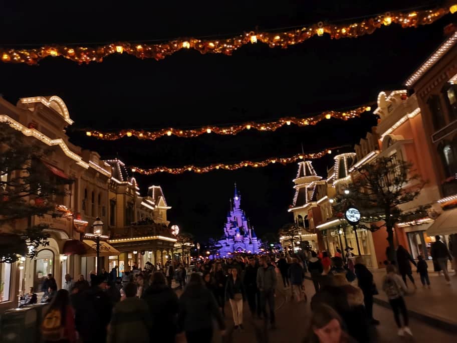 Nachts im Disneyland