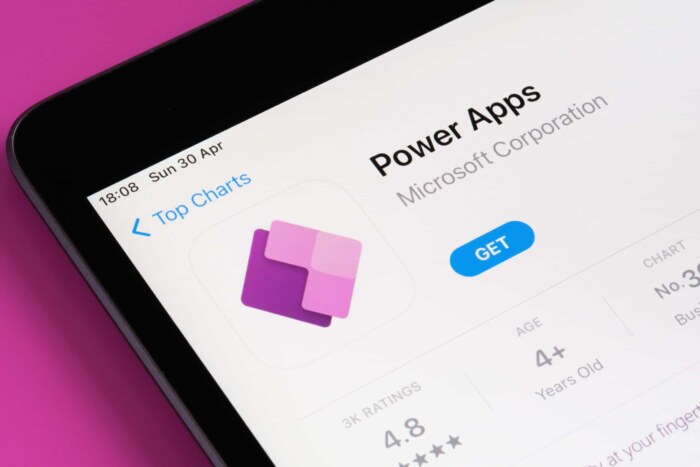 Illustration of Power Apps and Model-Driven Apps for app development.