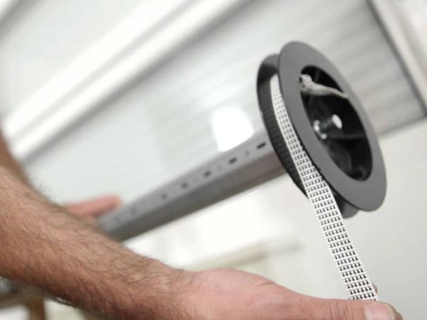 Riparazione-Tapparelle-motorizzate-in-pvc