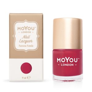 Zeer mooie roze nagellak van MoYou London voor elegante manicure en nail art.